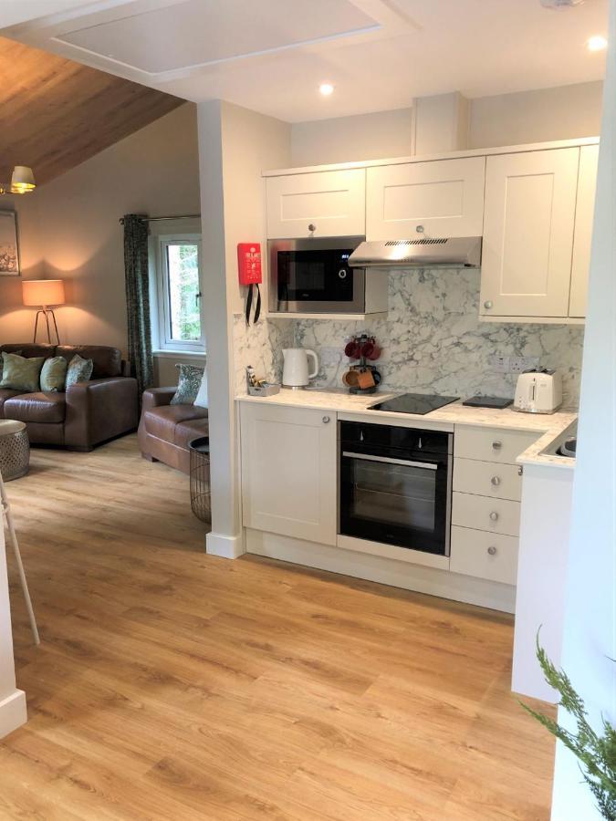 Breckland Lodge 2 With Hot Tub Belladrum Εξωτερικό φωτογραφία